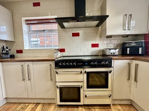 Photo 13- click for photo gallery